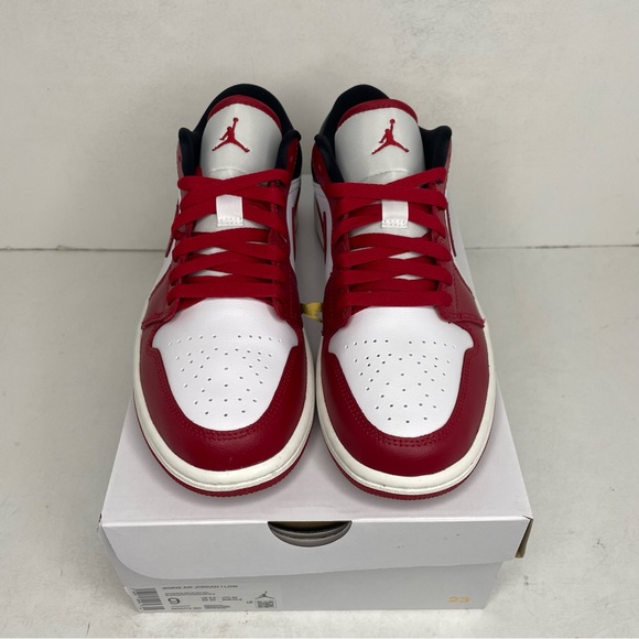 Nike Air Jordan 1 Retro Low WMNS “Reverse Black Toe” NEW - Picture 2 of 4